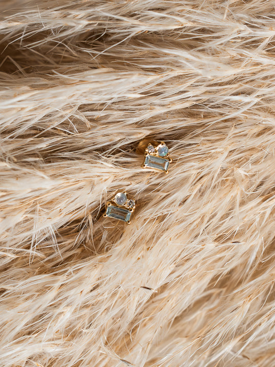 LUNA STUDS